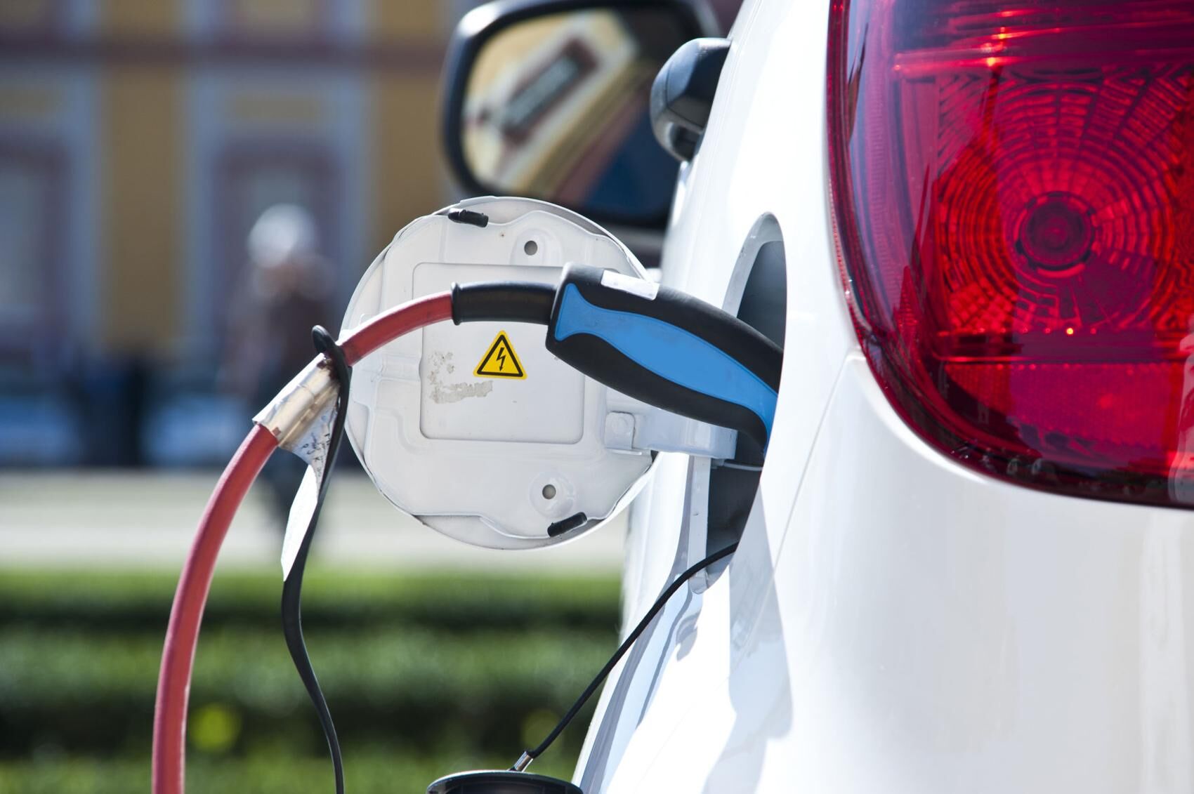 electric vehicle